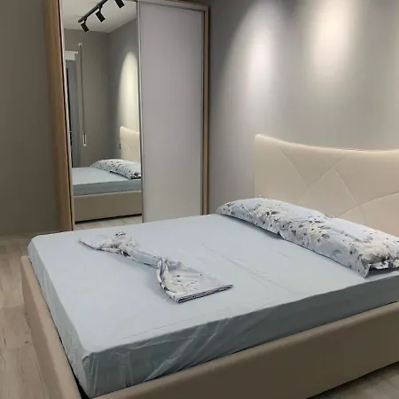 I&s 4 Apartman *