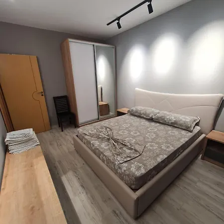 Apartment I&s 4